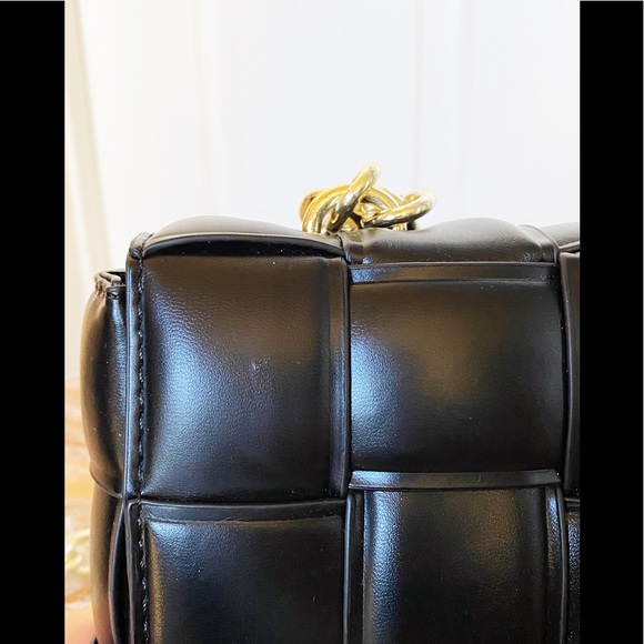 NWT Most Wanted Weaved Faux Leather Handbag - Picture 7 of 13